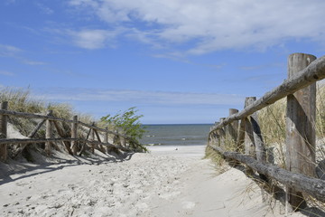 The wonderful beach entrance from Debki