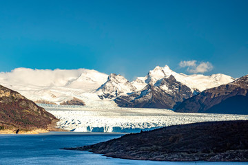 Fototapeta na wymiar Perito Moreno Glaciar