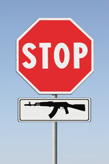 Obraz premium Stop weapons concept image on road sign