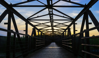 Symmetric railroad bridge construction