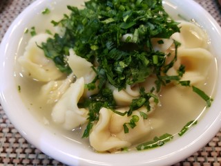 sopa com tempero verde