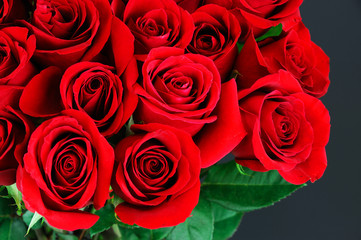 Fresh red roses bouquet flower background