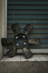 the engine fan is broken and old 