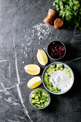 Tzatziki salat in ceramic bowl
