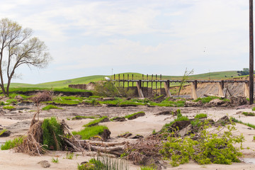 Fototapeta na wymiar ruins of the Sherman Dam 