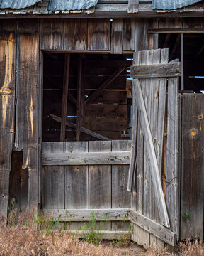 The Old Barn Door 