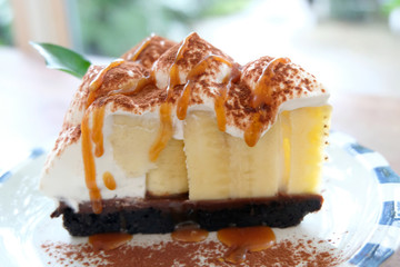 Vanilla and wipping cream cake