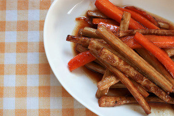 太いきんぴらごぼう