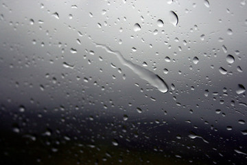 Wassertropfen am Fenster