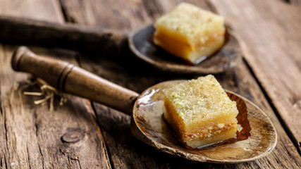 pâtisserie orientale ; kadaïf , Kanafeh