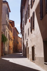 Fototapeta na wymiar Typical street of Chiusi, Tuscany, Italy