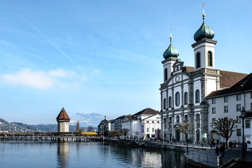 Fototapeta na wymiar Lucerna, panorama dal lungolago
