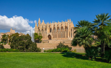 Fototapeta na wymiar La Seu, the gothic medieval cathedral of Palma de Mallorca Island, Balearic, Spain, Europe