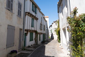 Fototapeta na wymiar medieval Houses street in saint martin ile de re, France