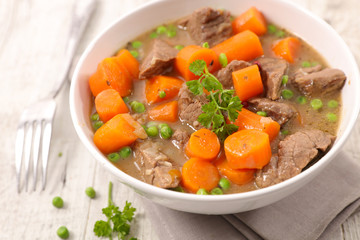 beef, carrot and pea with broth
