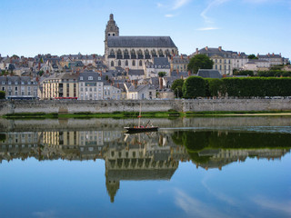 Fototapeta premium Blois in Lower River Loire