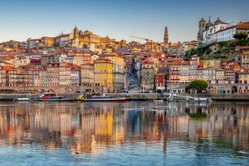 Porto, Portugal old town skyline from across the Douro River. - obrazy, fototapety, plakaty