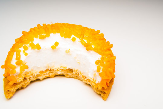 eti puf with melon aroma isolated