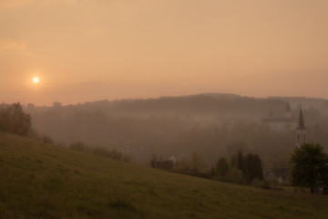 Fototapeta na wymiar Sonnenuntergang im Wald