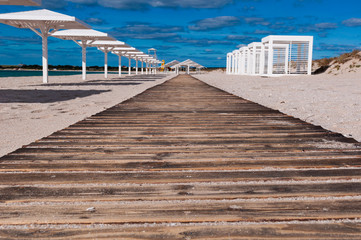 Fototapeta premium wooden path on the beach