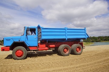 Fototapeta premium Historischer LKW