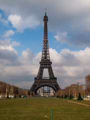 Fototapeta premium Eiffel Tower in Paris