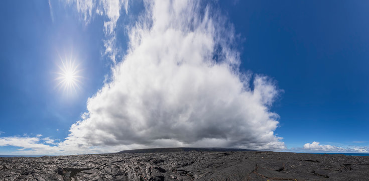 USA, Hawaii, Big Island, Volcanoes National Park, Ka Lae Apuki, lava fields