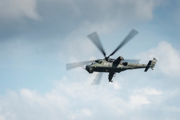 Fototapeta na wymiar Mi 24 helicopter on the fly