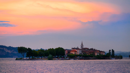 Naklejka premium Scenic view of a quiet village on a small island in the middle of lake Maggiore.