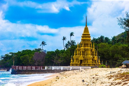 Laem Sor Chedi Pagoda, Ko Samui, Thailand, Asia