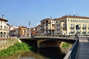 Fototapeta na wymiar Vicenza/Veneto/Italy - september 2016: View of the city of Vicenza, Italy.