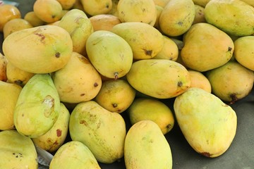 mango fruit at the street food