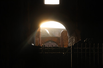 entrada con reflejo de sol