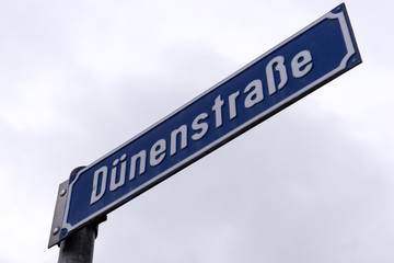 Stra&szlig;enschild D&uuml;nenstra&szlig;e