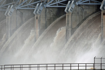 Keystone Dam