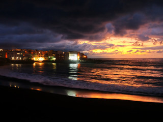 Sonnenuntergang am Playa Maria Jiménez in Puerto de la Cruz auf Teneriffa