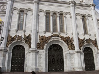 church, cathedral, russia, moscow, architecture, religion, orthodox, temple, christ, dome, cross, sky, building, savior, history, gold, cupola, blue, city, saviour, culture, white, orthodoxy, old