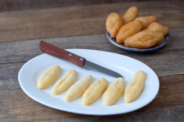 Rohe Schenkeli Kekse