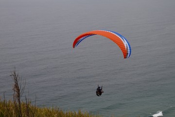 Australian paragliding makes fun, because of the amazing landscapes 