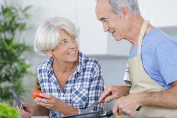 senior couple in the kitchen