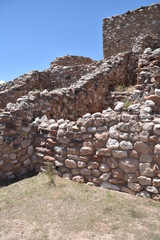 Fototapeta Cottonwoood, AZ., U.S.A. Aug. 1, 2017. Tuzigoot National Monument. 2-3 store pueblo of 110-rooms. Built circa 1125-1400 CE. obraz