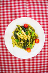 penne with chicken sauce Pesto