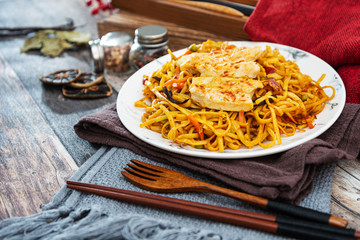 Vegetable noodles with chicken meat preparation
