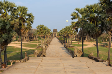 Obraz premium Morning Sun at Angkor Wat Temple, Cambodia, Asia (UNESCO)