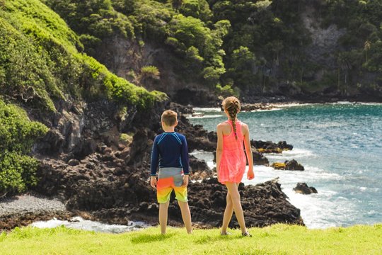 Kids looking at beach 