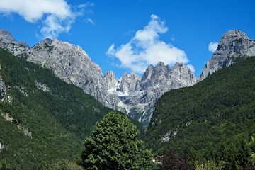 Obraz premium Italy-a view on the Brenta from Molveno