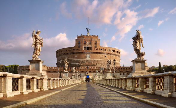 Fototapeta Rome, Hadrian's Mausoleum known as Castel Sant'Angelo. Panoramic view from Ponte Sant'Angelo.