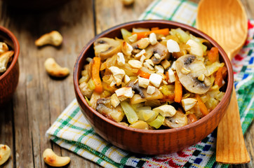 Roasted Cashews cabbage with mushrooms