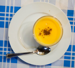 Natillas with cinnamon