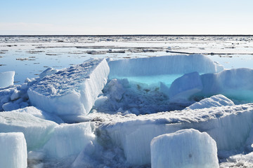 The beginning of the ice drift on the Yenisei river.